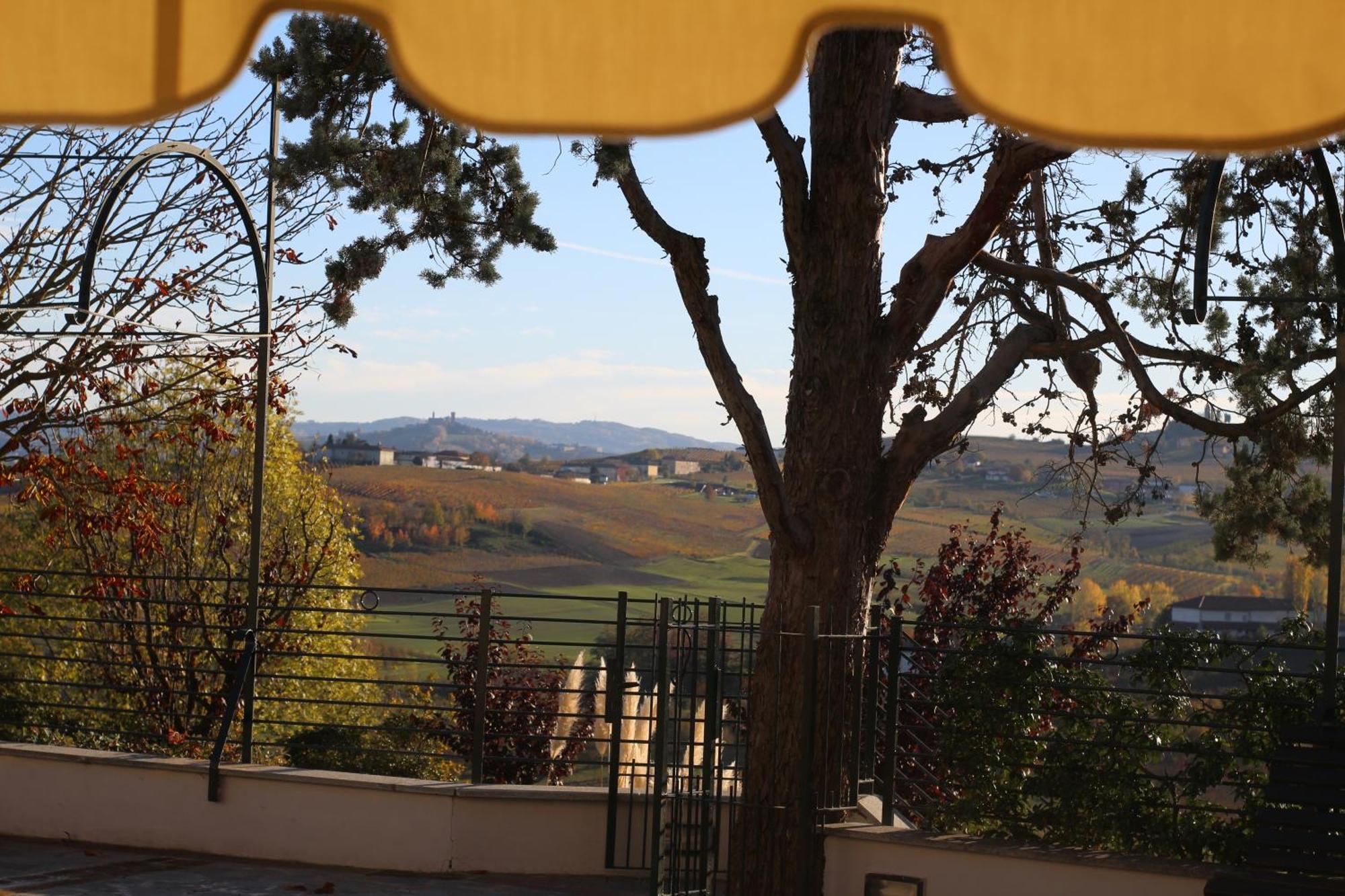 Locanda Del Boscogrande Montegrosso dʼAsti Εξωτερικό φωτογραφία