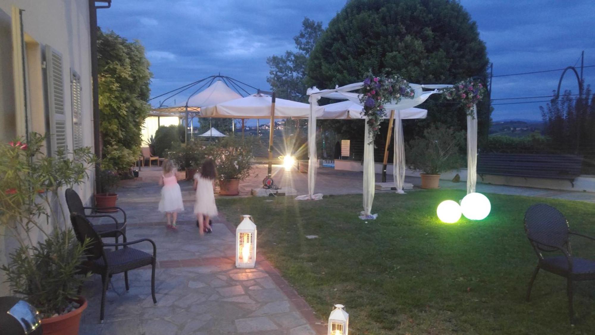 Locanda Del Boscogrande Montegrosso dʼAsti Εξωτερικό φωτογραφία