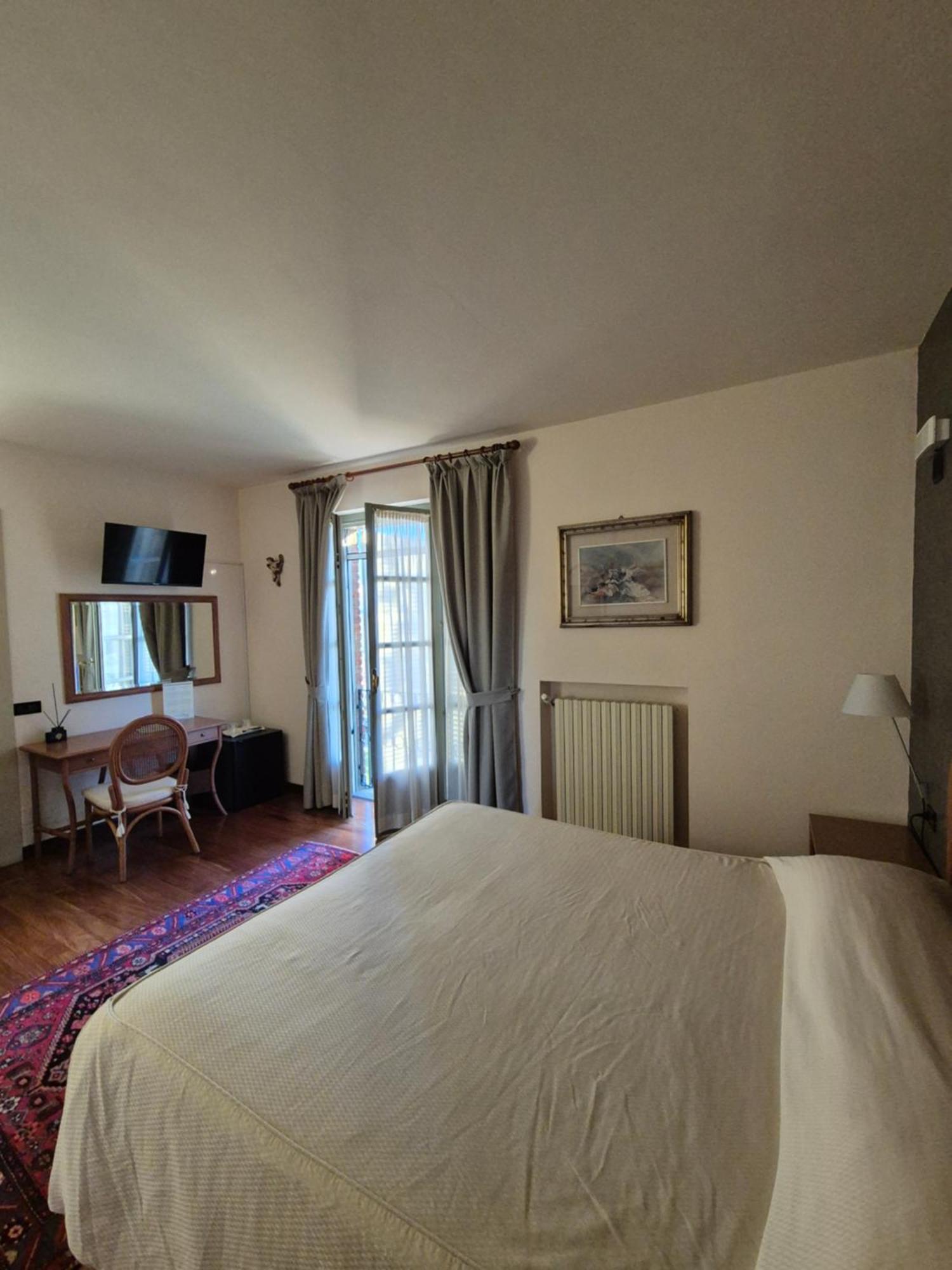 Locanda Del Boscogrande Montegrosso dʼAsti Εξωτερικό φωτογραφία