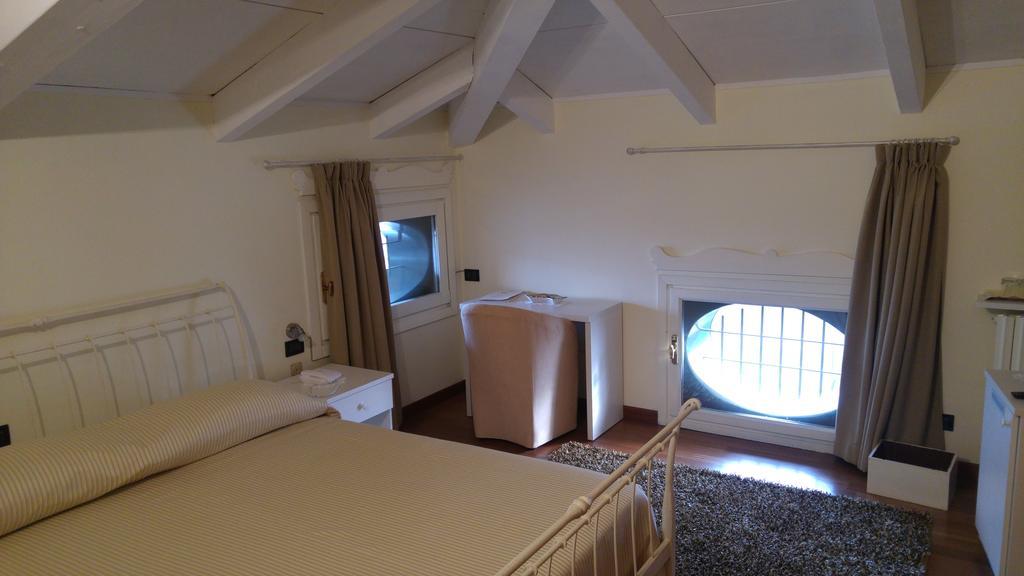Locanda Del Boscogrande Montegrosso dʼAsti Εξωτερικό φωτογραφία